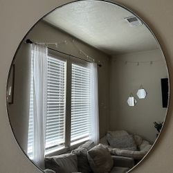 Circle Mirror
