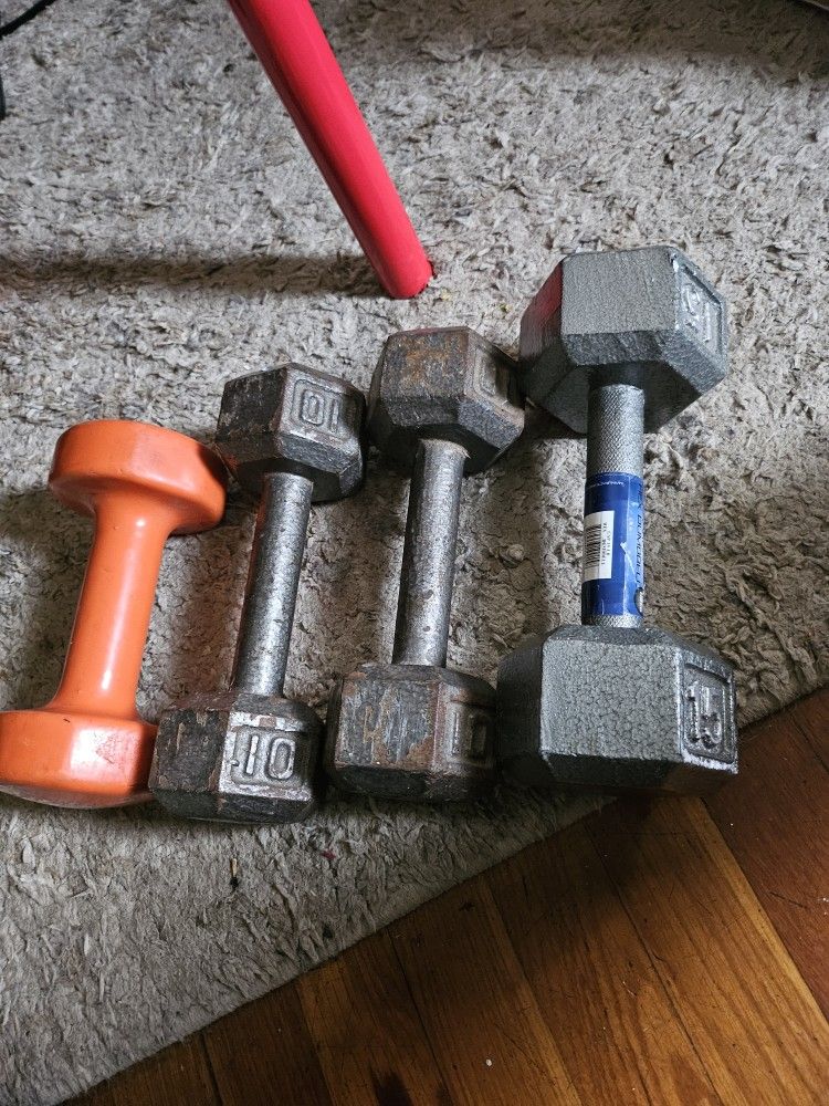 Dumbells 