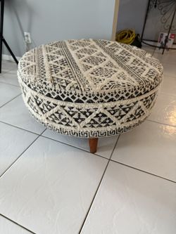 Aztec Ottoman