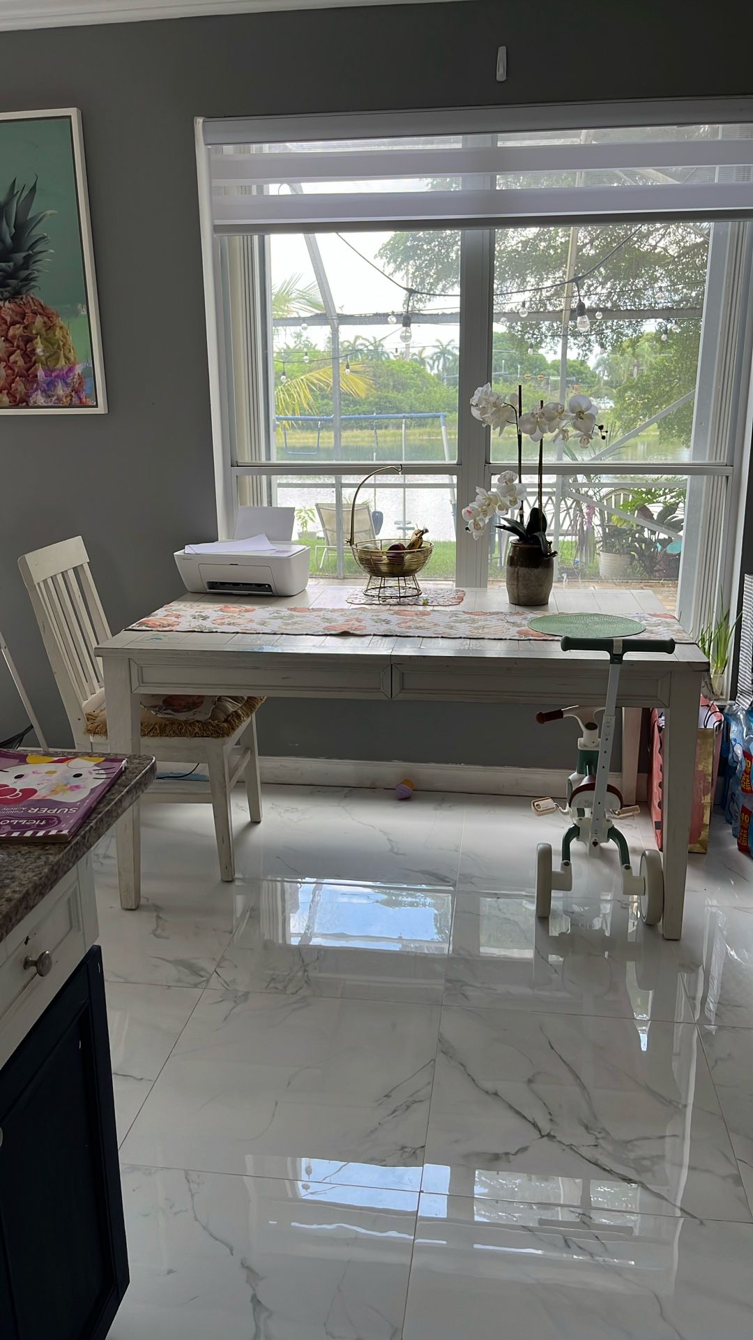 5 Pcs Dining Room Table Set. Real Wood. Very Heavy.