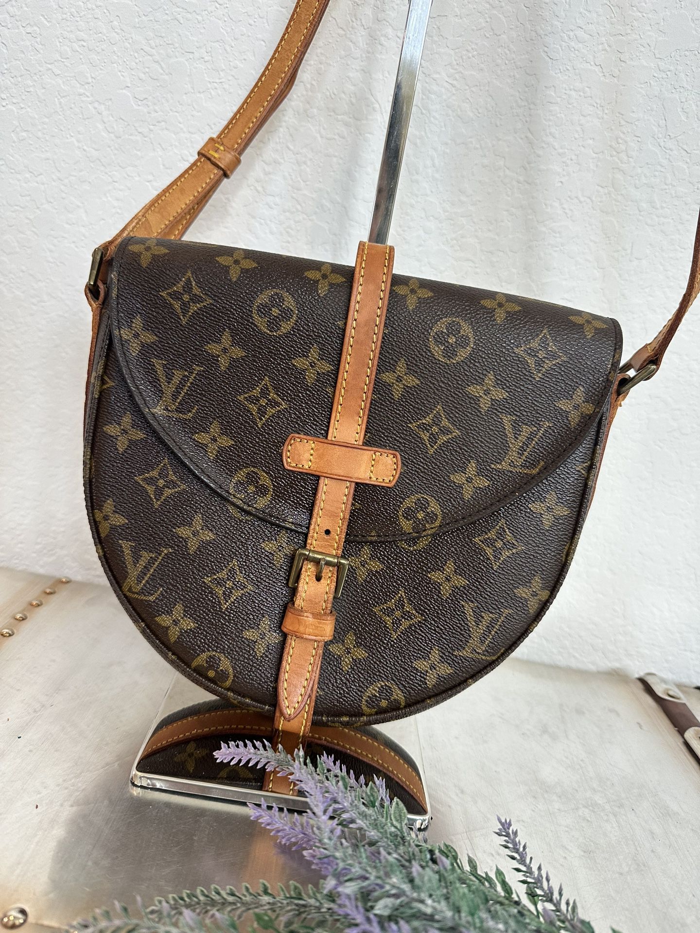 Louis Vuitton Chantilly MM Monogram Crossbody Bag 