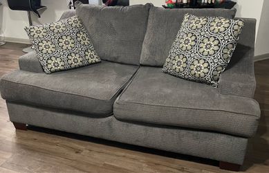 couch set $400