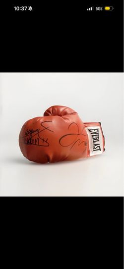 Manny Pacquaio Floyd Mayweather signed Glove