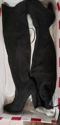 Size 7 /M