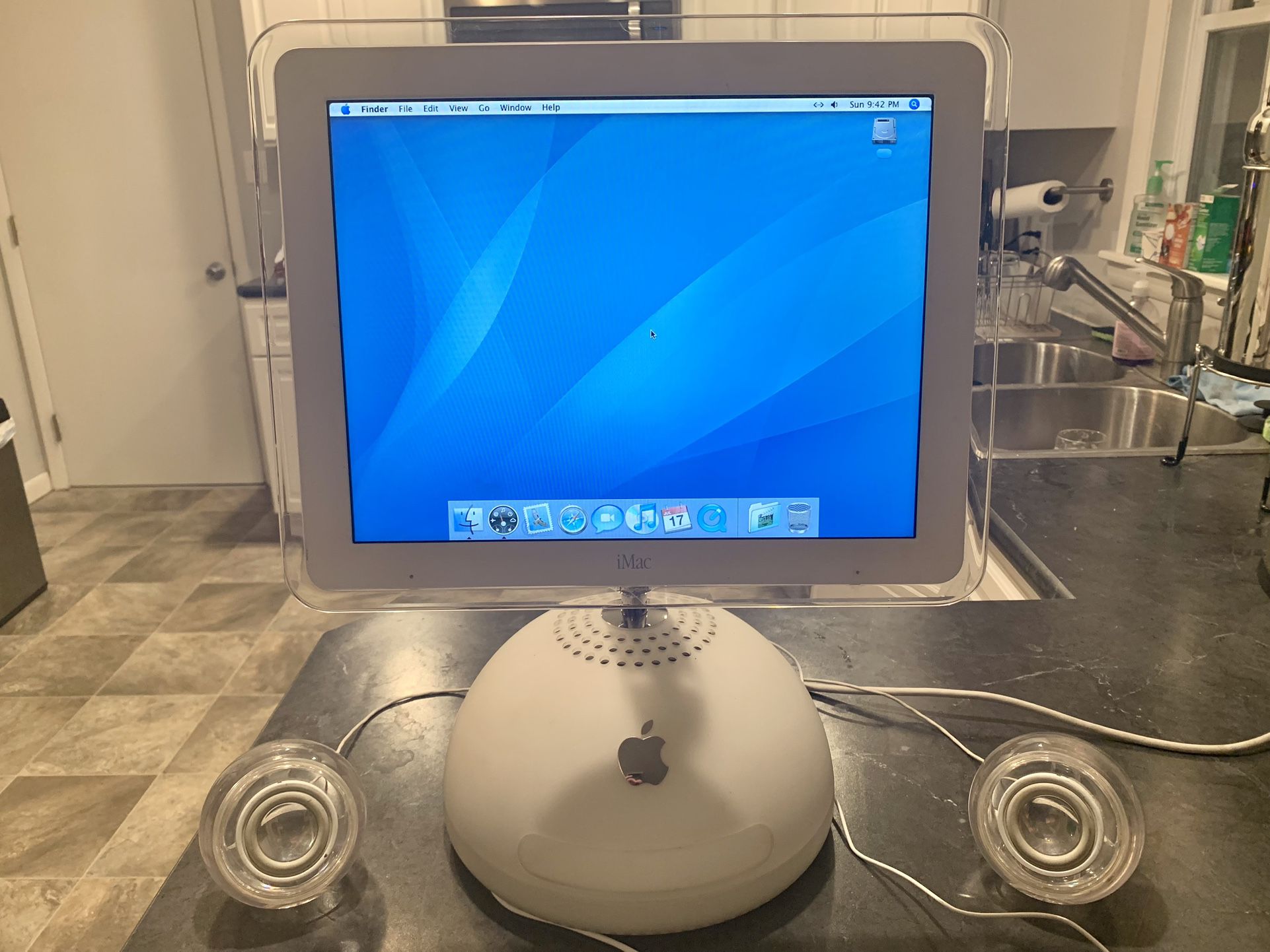 Vintage, Working iMac G4 15” Screen With Speakers