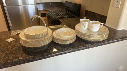 Plates mikasa brand