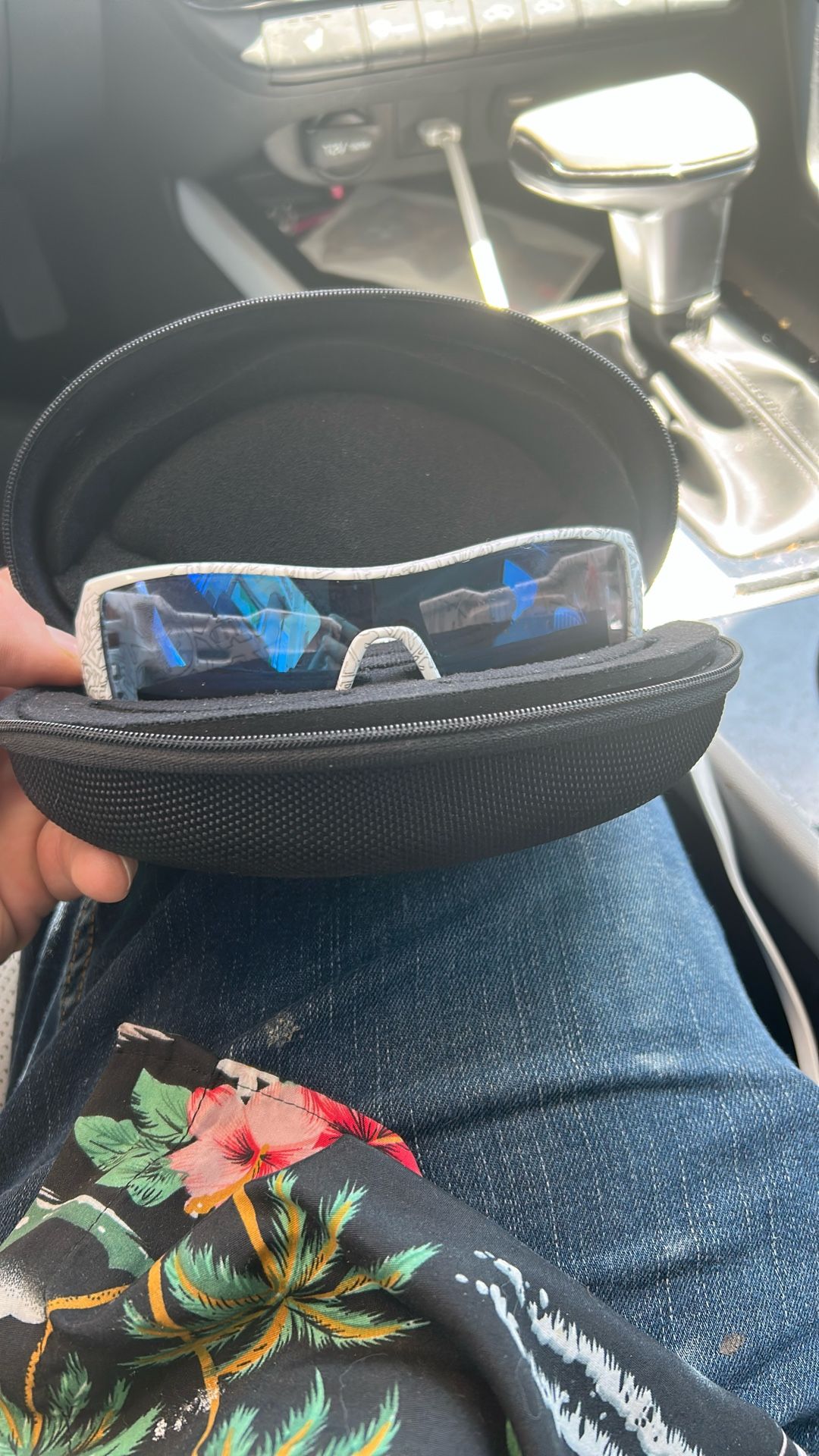 like new oakley oil rigs