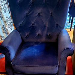 Beautiful Blue Velvet recliner - like New
