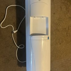 Water Dispenser