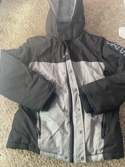 Nice Coat 😊size 10-12 😊brand is Calvin Klein Jeans