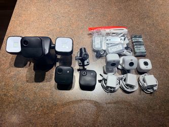 Blink 6-Camera Home Security System + Floodlight + 2 Sync Modules