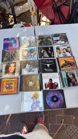 21 Greatest hits CDs, Rod Stewart, Bob Seger, Petula Clark, Glen Campbell, Alabama ABBA, Stephen Wolf, Night Ranger, Bee Gees journey Celine, Hall & O