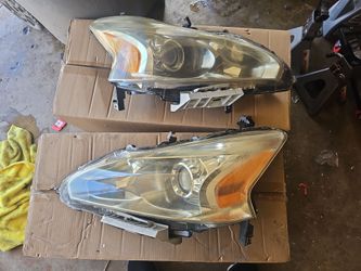 2014 Nissan ultimately headlights