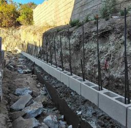 Retaining wall