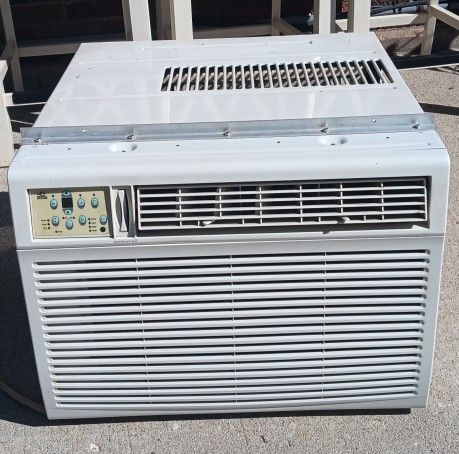 Large Ac Window Unit With Remote Control 