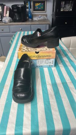 Mudd black loafers Size 8