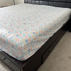 Moving Sale: Cali King Bedroom Set For $600