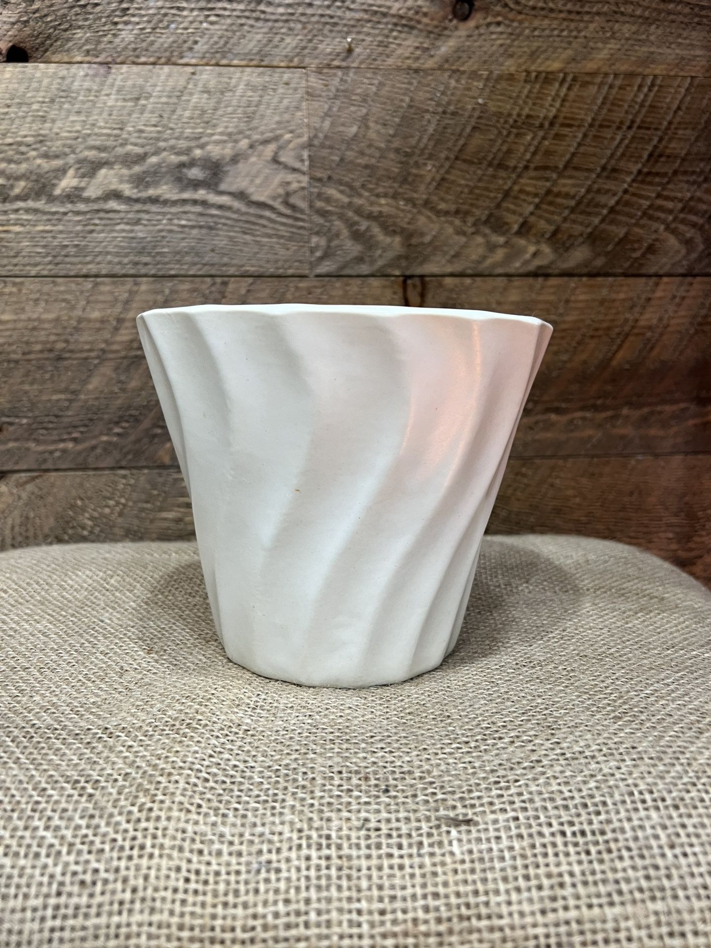 Bauer Pottery Ivory Off White Vase Plant Pot Ceramic MCM Swirl Wave Vintage USA