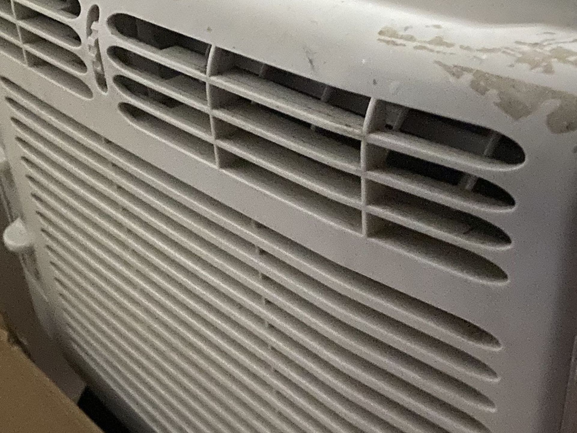 AC unit (air conditioner) In Good Condition