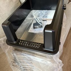 Brand New Cat Litter XXL