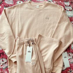 Alo Quartz Crewneck Sweater and Sweatpants Set Size S $100 **READ DESCRIPTION**