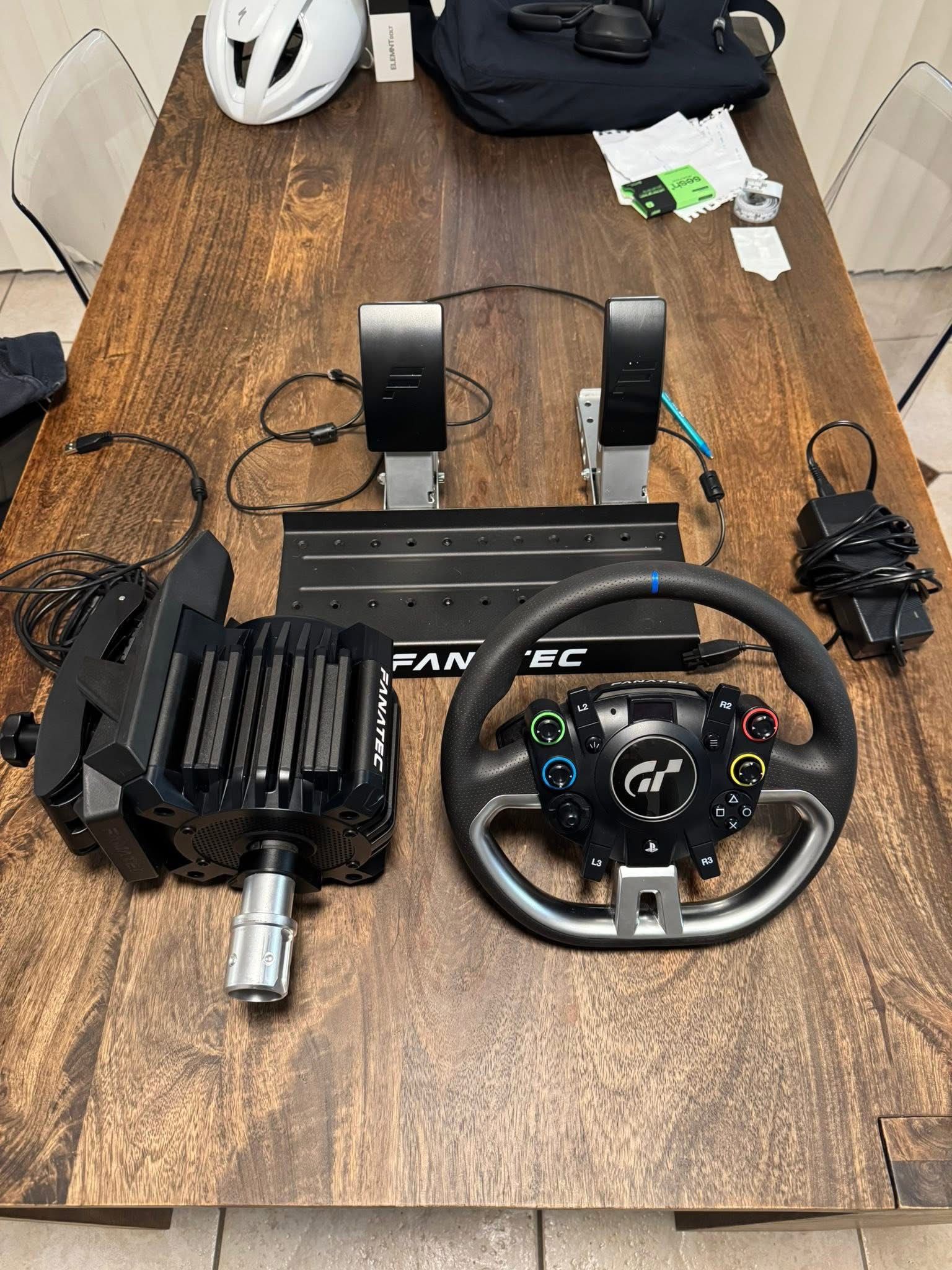 Fanatec-Grand-Tourismo-DD-Pro-2-Bundle