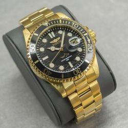Invicta Men's Pro Diver Quartz Watch
