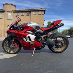2024 Ducati Panigale V4R