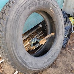 275/80 R24.5 Michelin pilot