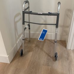 NEW Walker w/ Wheels