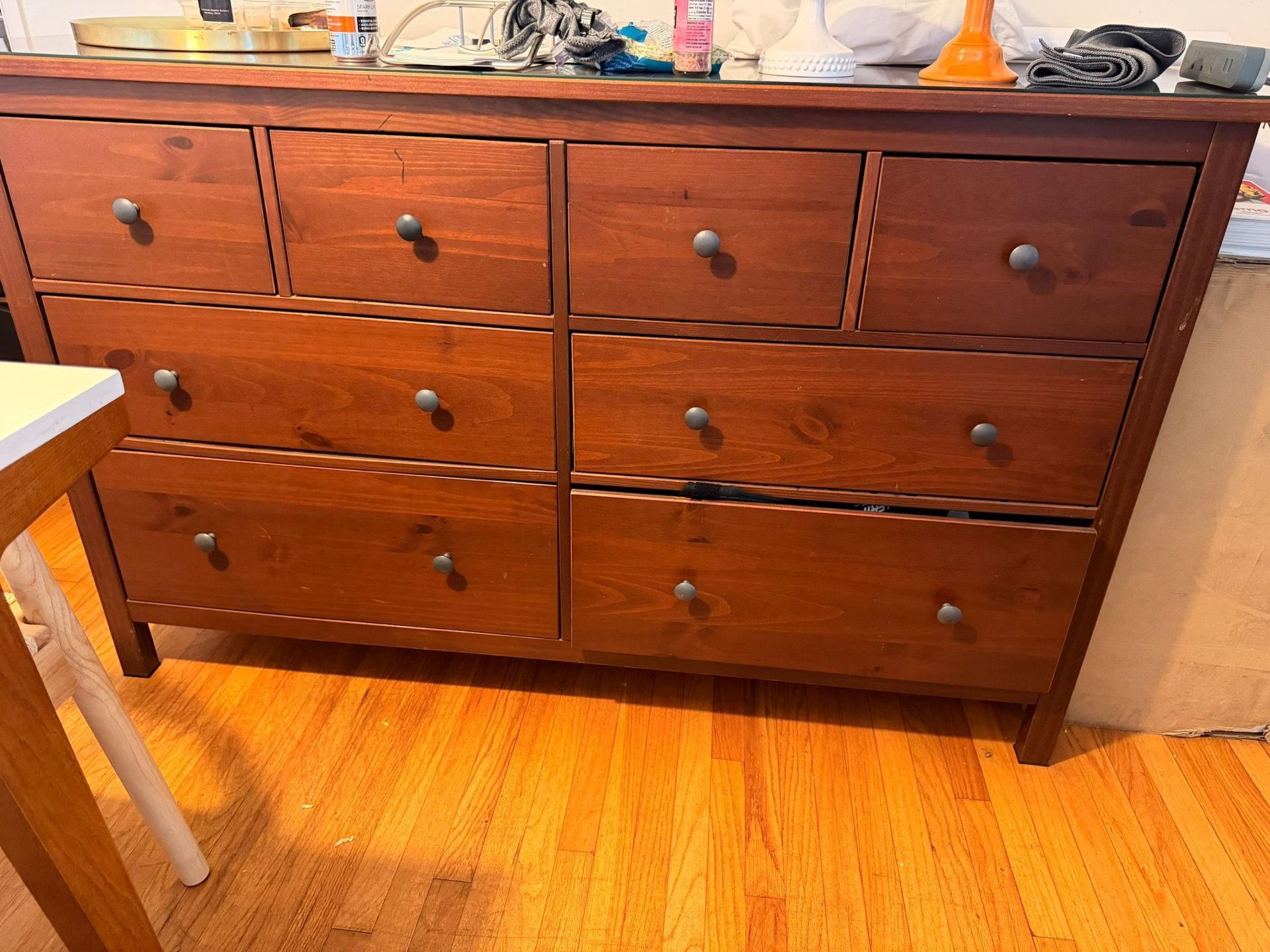 Dresser wood