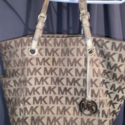 Michael Kors Hand Bag