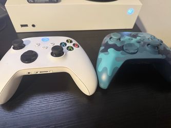 Xbox 360 controllers!