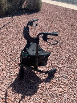 3-Wheel Rollator Walker by WalkMate with Seat for Seniors - Lightweight, Foldable & never used