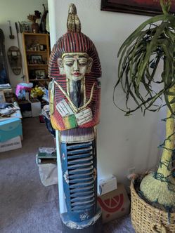 KING TUT