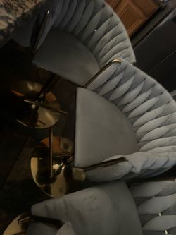 Elegent high top chairs