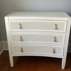 Lillian August White Curved 3 Drawer Side Table 30x29x15 New. Cash Only Northeast Richland County 