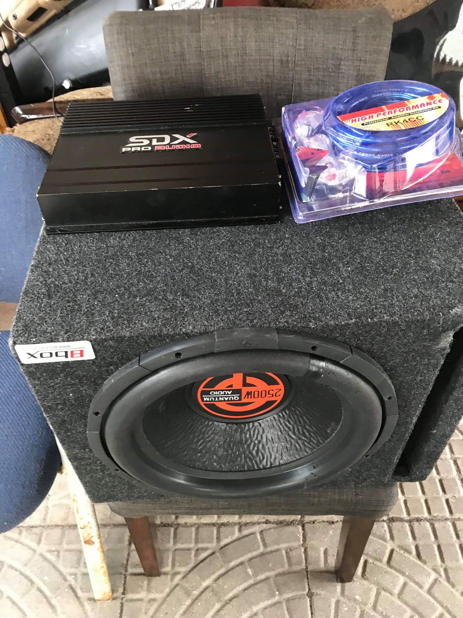 Quantum audio 2500 watts and amp ,wires to connect