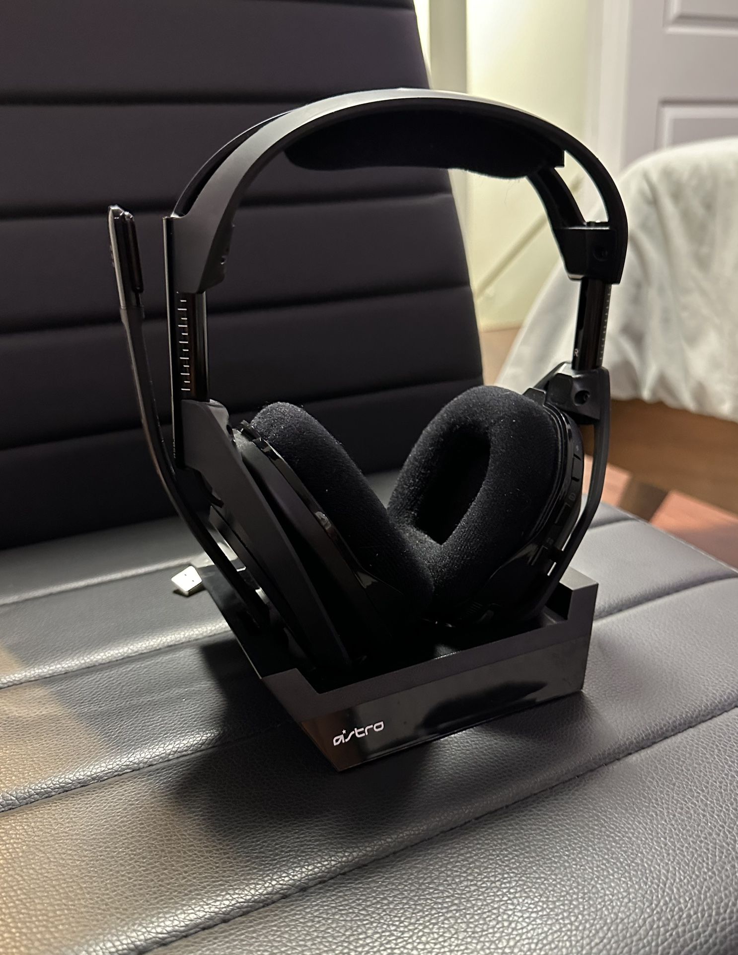 Astro A50 Wireless Headset [PS4 / PC]