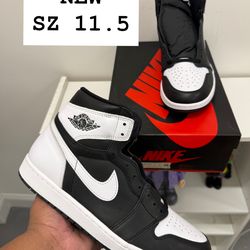 NEW Air Jordan 1 Black/White SZ 11.5