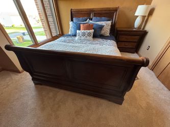 Queen Sleigh Bed with nightstand