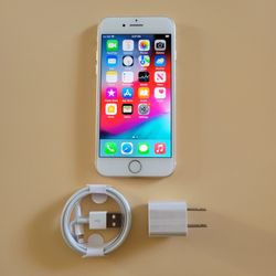 iPhone 7 - UNLOCKED - Like New