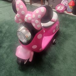 Minnie Mouse Scooter 