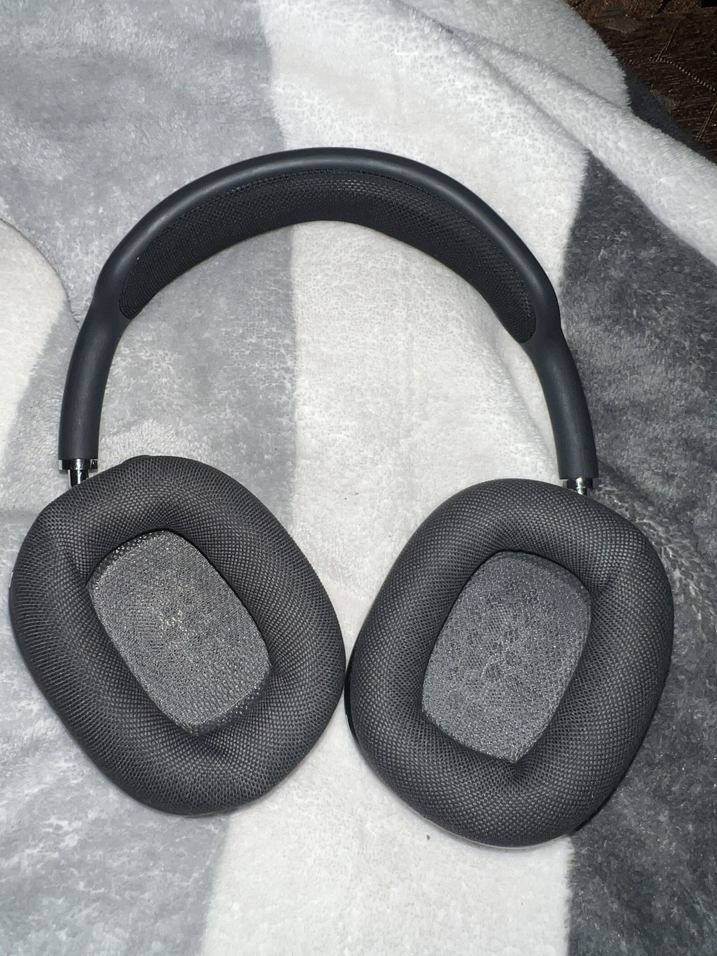 AirPods Max