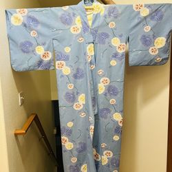 Japanese Yukata (Casual Summer Kimono) & Obi