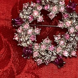 Wreath  Shaped Pink Rhinestone  Brooch Pin