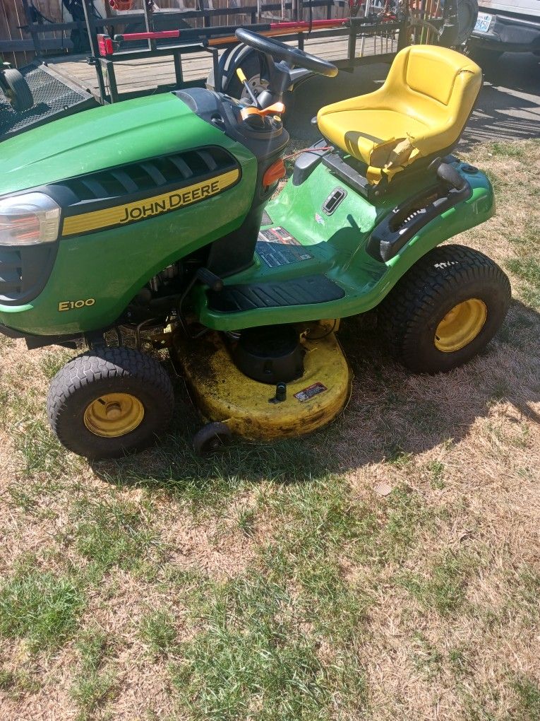 John Deere E100 for Sale in Monroe, WA OfferUp