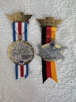 Hiking Medal Volksmarch Germany Wandertag Army Berlin Airplanes DOX Plane Wall