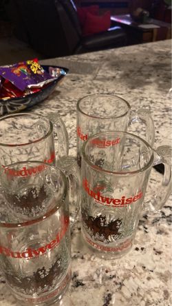 New 4 pc Budweiser mug set
