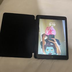 iPad 7th Generation With Case 